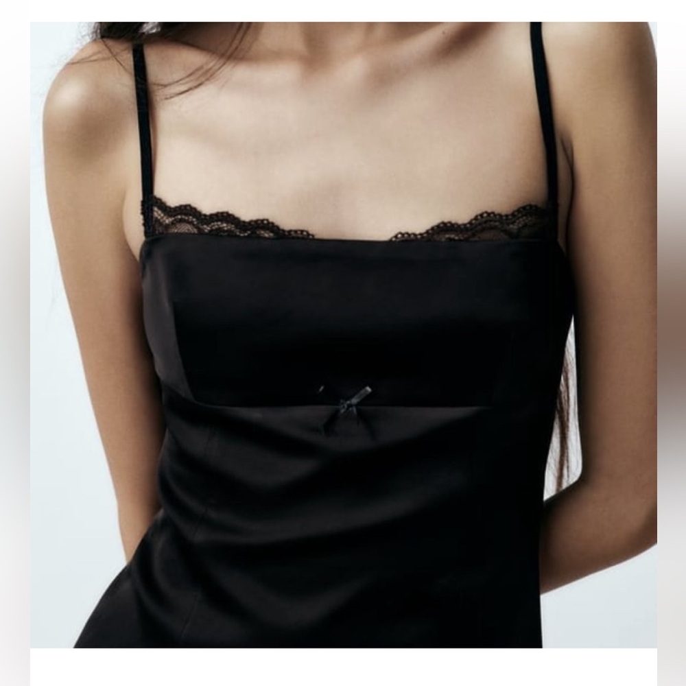 Zara satin lace peekaboo side zip  Cami extra small like new adjustable straps